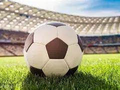 拉菲尼亚落,选最佳阵容,妻子社交媒,乐竞体育官网,乐竞体育直播,体育赛事直播,足球直播