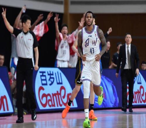 巴黎青年队,中场球员巴,尔科拉赛事,乐竞体育官网,乐竞体育直播,体育赛事直播,足球直播